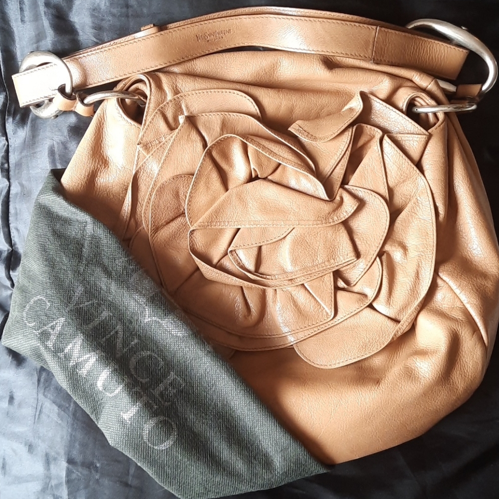 Yvesaintlaurent YSL